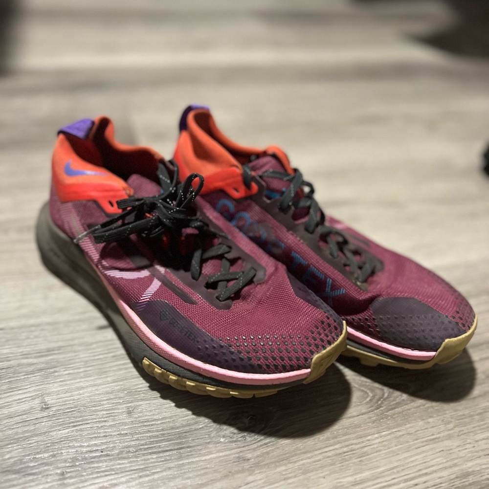 Nike React Pegasus Trail 4 - W8.5